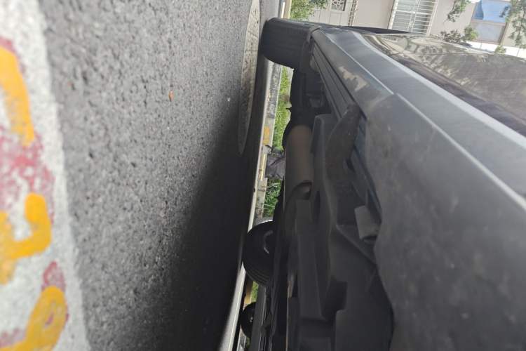 Used Toyota RAV4 2016 2.0L CVT Two-Wheel Drive Fashion Edition China V Standard Chassis Front Right