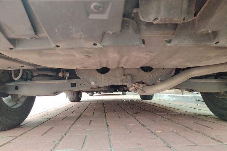 Used Toyota RAV4 2016 2.0L CVT Two-Wheel Drive Fashion Edition China V Standard Chassis Rear
