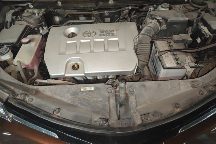 Used Toyota RAV4 2016 2.0L CVT Two-Wheel Drive Fashion Edition China V Standard Engine Bay
