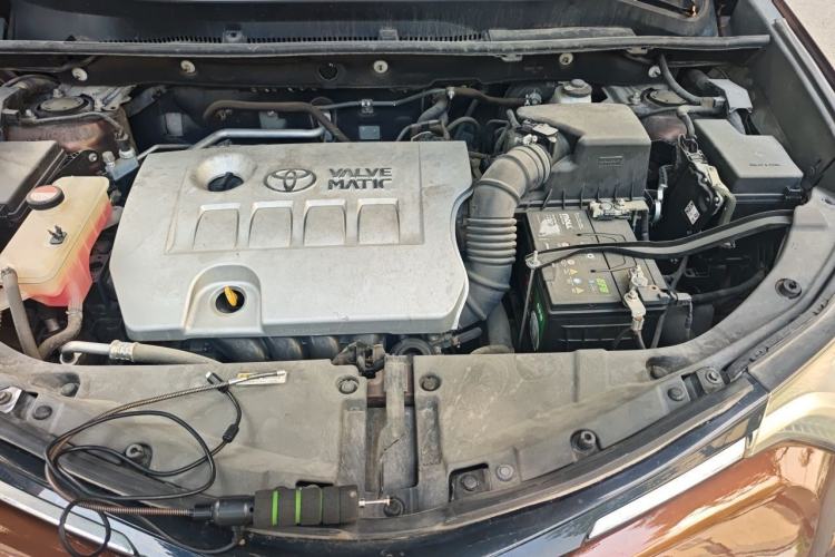 Used Toyota RAV4 2016 2.0L CVT Two-Wheel Drive Fashion Edition China V Standard Engine Bay