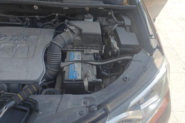 Used Toyota RAV4 2016 2.0L CVT Two-Wheel Drive Smart Edition China V Standard Engine Bay Left
