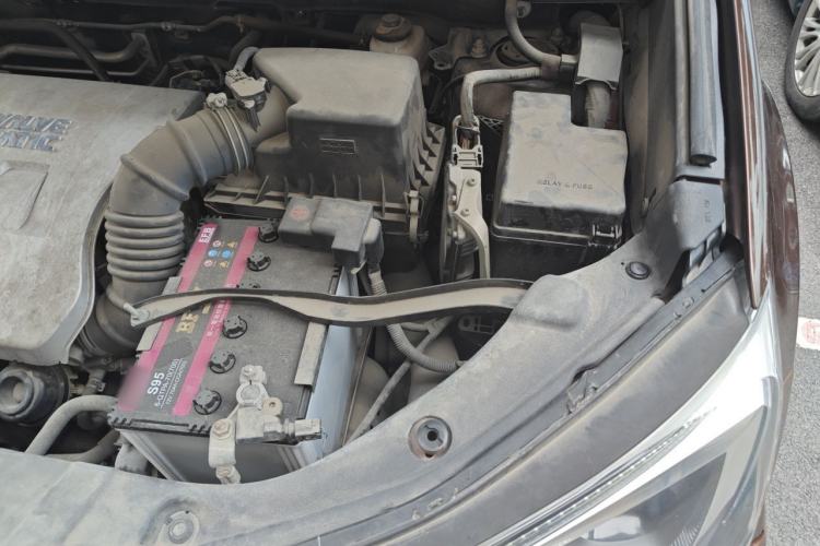 Used Toyota RAV4 2016 2.0L CVT Two-Wheel Drive Fashion Edition China V Standard Engine Bay Left
