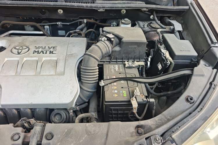 Used Toyota RAV4 2016 2.0L CVT Two-Wheel Drive Fashion Edition China V Standard Engine Bay Left