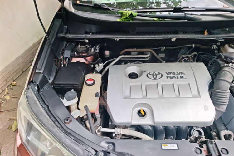 Used Toyota RAV4 2016 2.0L CVT Two-Wheel Drive Fashion Edition China V Standard Engine Bay Right