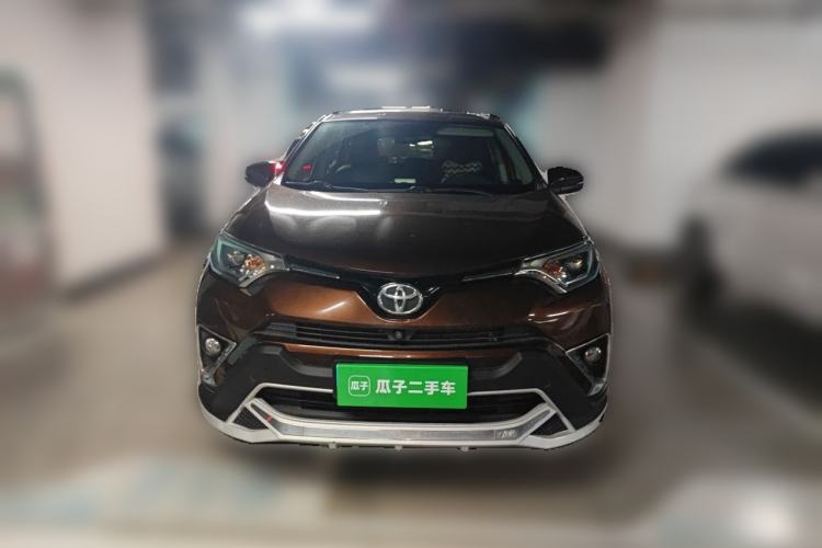 Used Toyota RAV4 2016 2.0L CVT Two-Wheel Drive Fashion Edition China V Standard Front