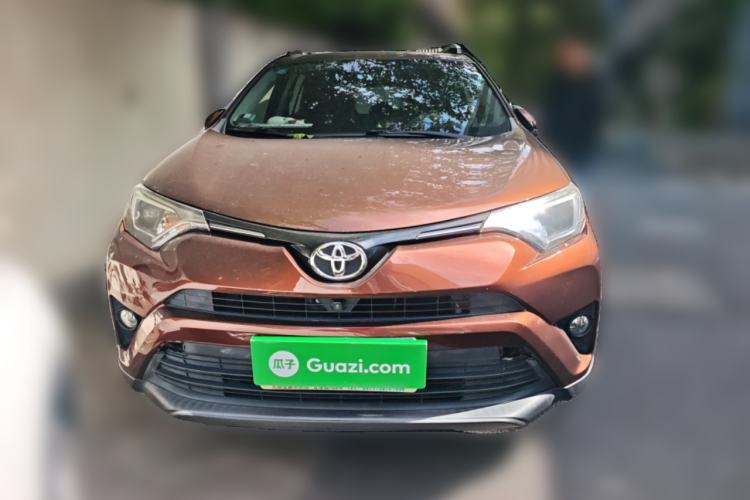 Used Toyota RAV4 2016 2.0L CVT Two-Wheel Drive Fashion Edition China V Standard Front