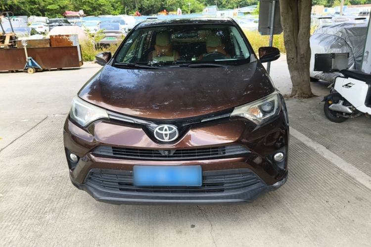 Used Toyota RAV4 2016 2.0L CVT Two-Wheel Drive Fashion Edition China V Standard Front