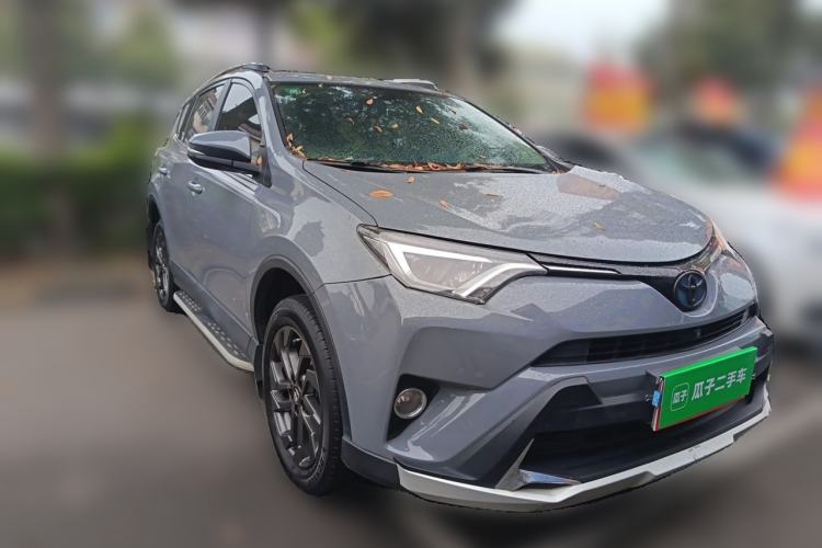 Used Toyota RAV4 2016 2.5L Automatic 4x4 Elite Edition Front Right 45 Deg