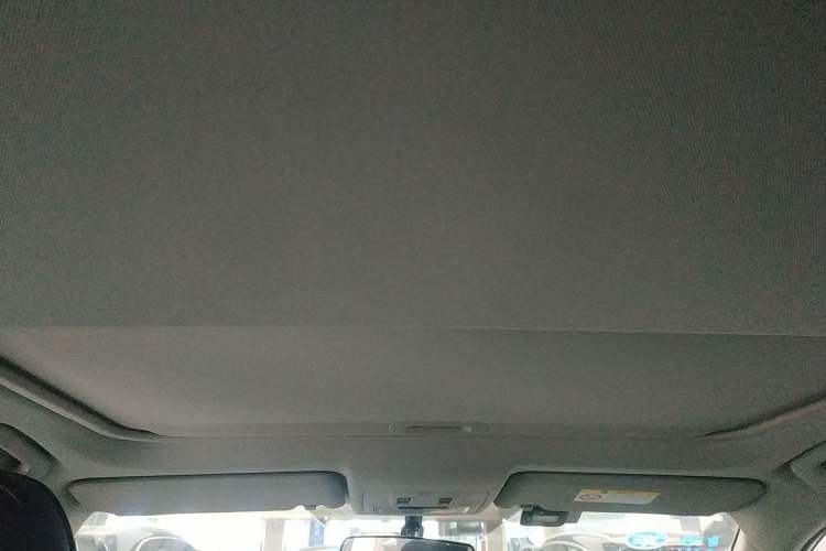 Used Toyota RAV4 2016 2.0L CVT Two-Wheel Drive Fashion Edition China V Standard Headliner