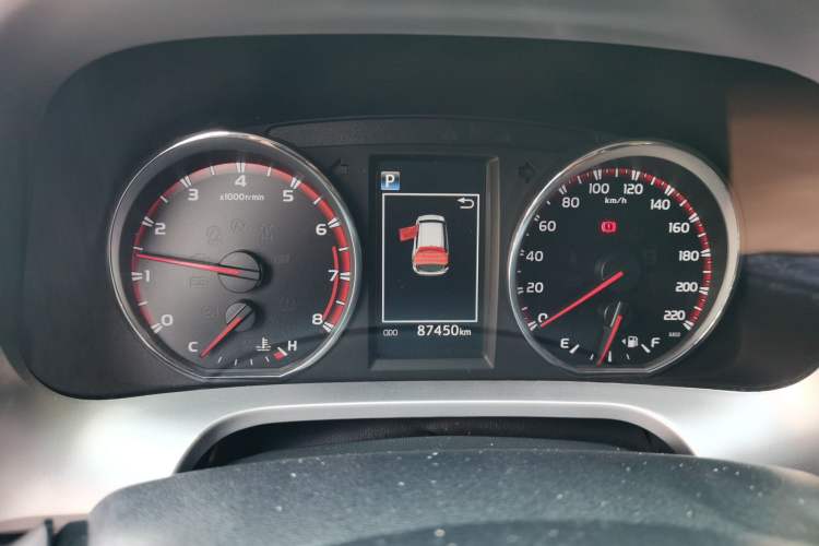 Used Toyota RAV4 2016 2.5L Automatic 4x4 Elite Edition Instrument Cluster