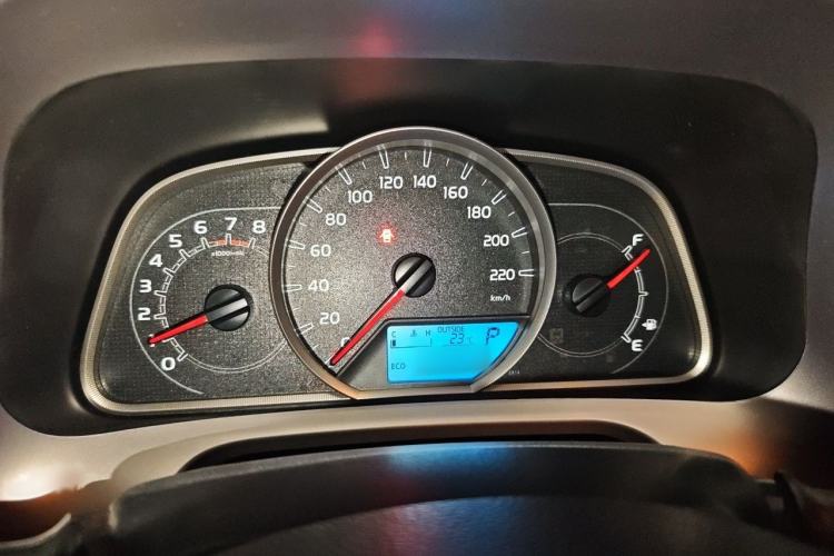 Used Toyota RAV4 2016 2.0L CVT Two-Wheel Drive Fashion Edition China V Standard Instrument Cluster