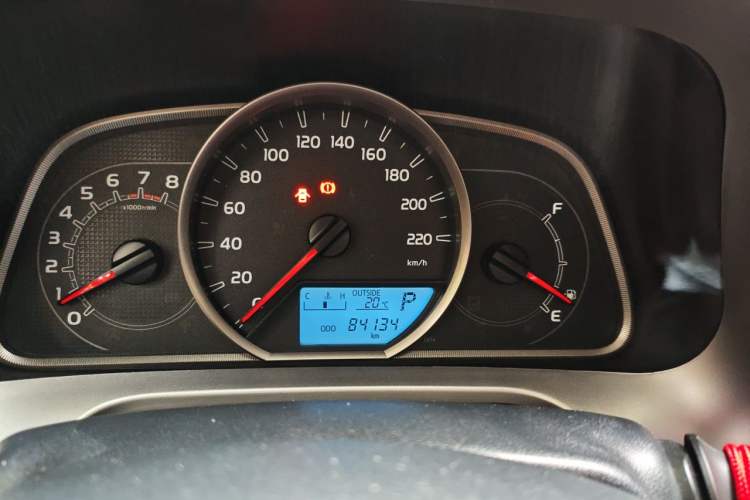 Used Toyota RAV4 2016 2.0L CVT Two-Wheel Drive Fashion Edition China V Standard Instrument Cluster