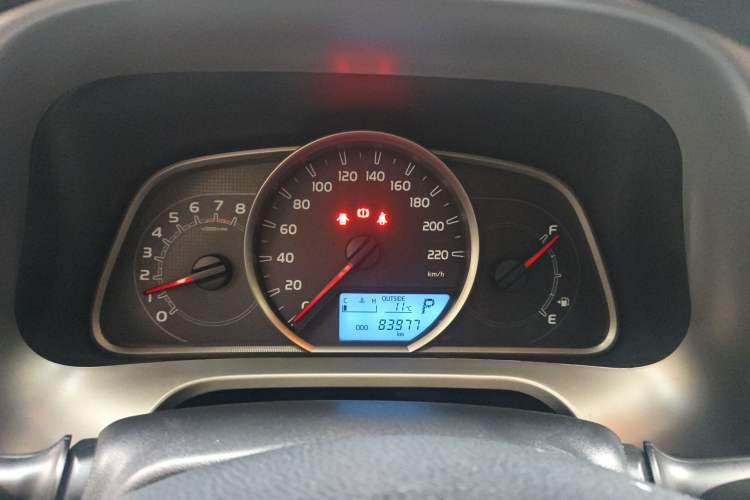 Used Toyota RAV4 2016 2.0L CVT Two-Wheel Drive Fashion Edition China V Standard Instrument Cluster