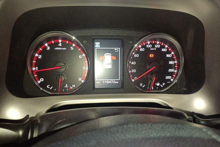 Used Toyota RAV4 2016 2.5L Automatic 4x4 Elite Edition Instrument Cluster