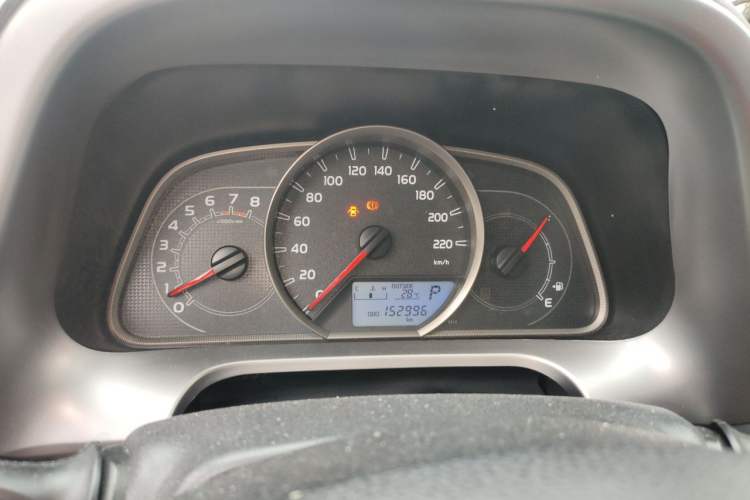 Used Toyota RAV4 2016 2.0L CVT Two-Wheel Drive Fashion Edition China V Standard Instrument Cluster