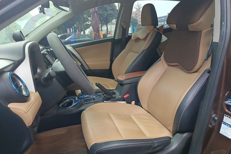 Used Toyota RAV4 2016 2.5L Automatic 4x4 Elite Edition Left Front Seat