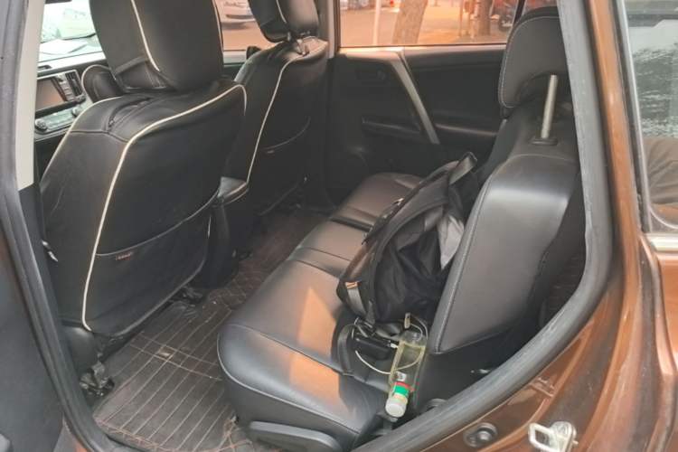 Used Toyota RAV4 2016 2.5L Automatic 4x4 Elite Edition Left Rear Seat