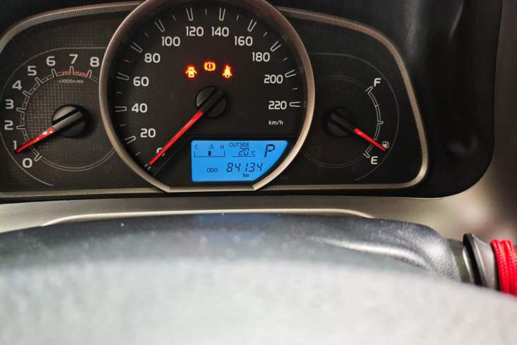 Used Toyota RAV4 2016 2.0L CVT Two-Wheel Drive Fashion Edition China V Standard Odometer Close Up