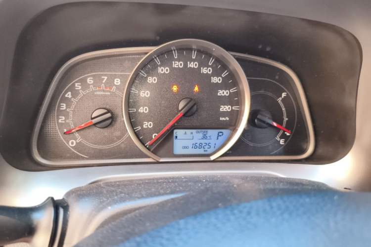 Used Toyota RAV4 2016 2.0L CVT Two-Wheel Drive Fashion Edition China V Standard Odometer Close Up