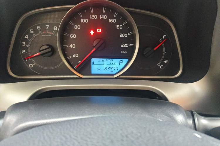 Used Toyota RAV4 2016 2.0L CVT Two-Wheel Drive Fashion Edition China V Standard Odometer Close Up