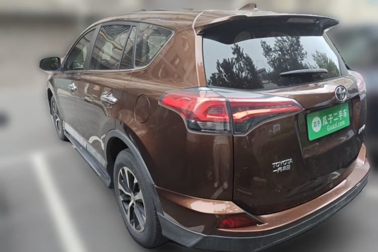 Used Toyota RAV4 2016 2.0L CVT Two-Wheel Drive Fashion Edition China V Standard Rear Left 45 Deg