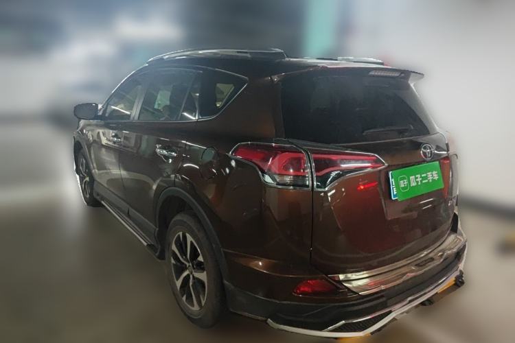 Used Toyota RAV4 2016 2.0L CVT Two-Wheel Drive Fashion Edition China V Standard Rear Left 45 Deg