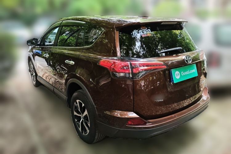 Used Toyota RAV4 2016 2.0L CVT Two-Wheel Drive Fashion Edition China V Standard Rear Left 45 Deg