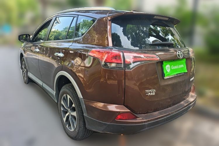Used Toyota RAV4 2016 2.0L CVT Two-Wheel Drive Fashion Edition China V Standard Rear Left 45 Deg