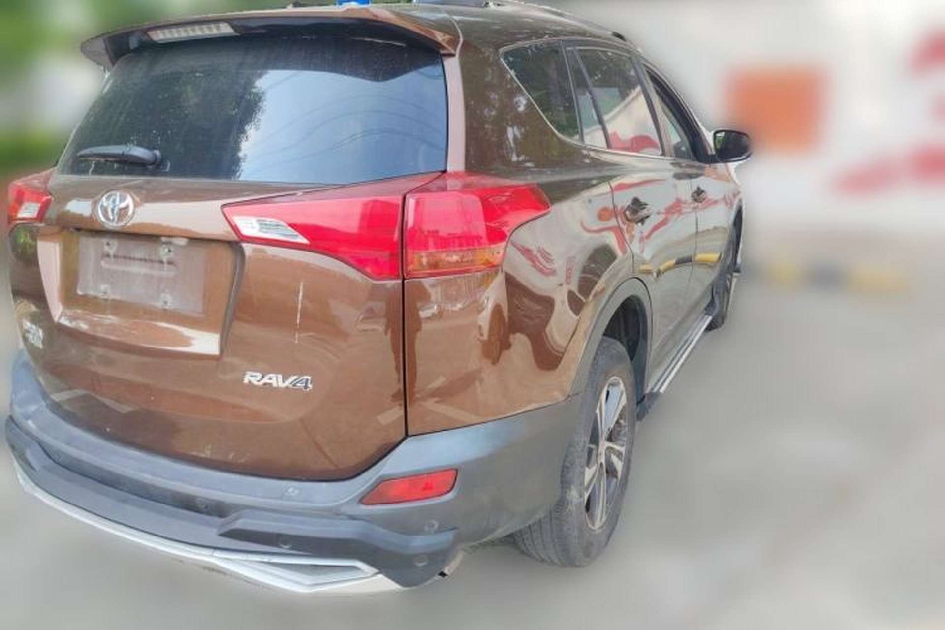 Used Toyota RAV4 2016 2.0L CVT Two-Wheel Drive Fashion Edition China V Standard Rear Right 45 Deg