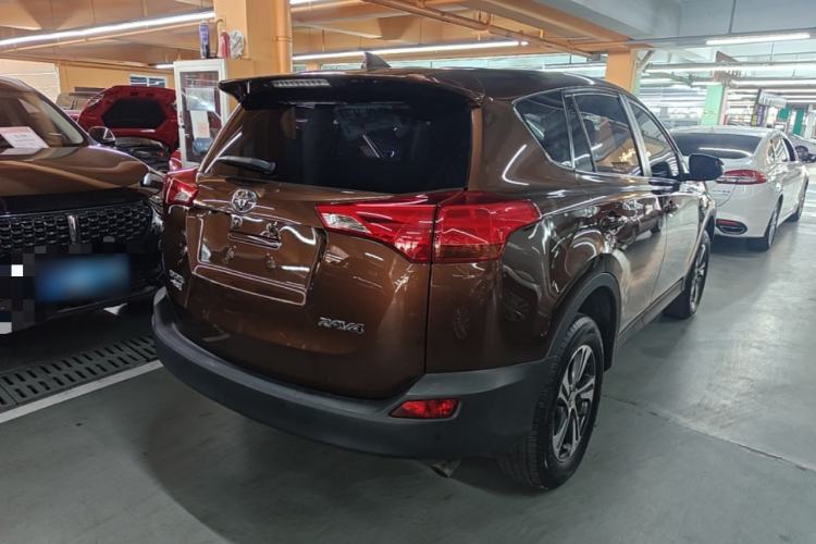 Used Toyota RAV4 2016 2.0L CVT Two-Wheel Drive Urban Edition China V Standard Rear Right 45 Deg