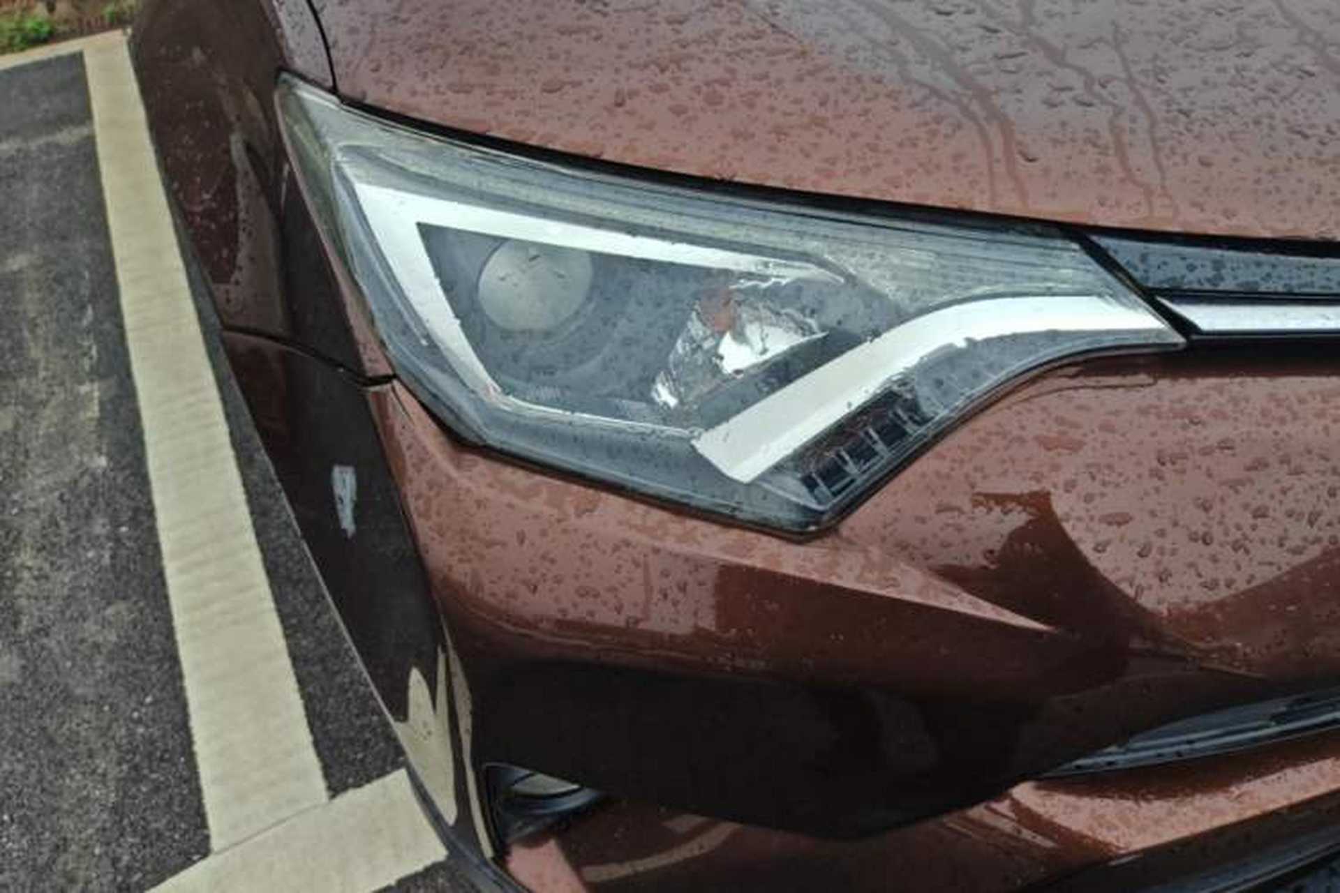 Used Toyota RAV4 2016 2.0L CVT Two-Wheel Drive Fashion Edition China V Standard Right Front Headlight