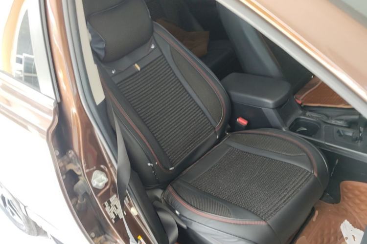Used Toyota RAV4 2016 2.0L CVT Two-Wheel Drive Fashion Edition China V Standard Right Front Seat
