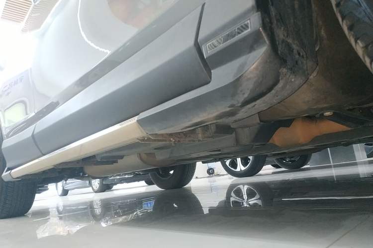 Used Toyota RAV4 2016 2.0L CVT Two-Wheel Drive Fashion Edition China V Standard Right Side Sill