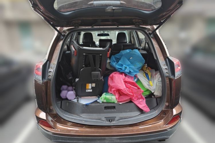 Used Toyota RAV4 2016 2.0L CVT Two-Wheel Drive Fashion Edition China V Standard Trunk
