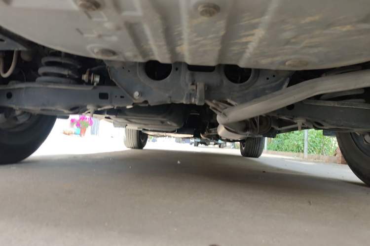 Used Toyota RAV4 2016 2.0L CVT Two-Wheel Drive Fashion Edition China V Standard Chassis Rear
