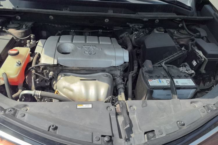Used Toyota RAV4 2016 2.5L Automatic 4x4 Elite Edition Engine Bay