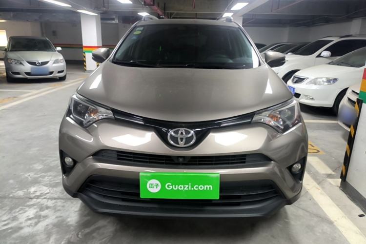 Used Toyota RAV4 2016 2.0L CVT Two-Wheel Drive Fashion Edition China V Standard Front