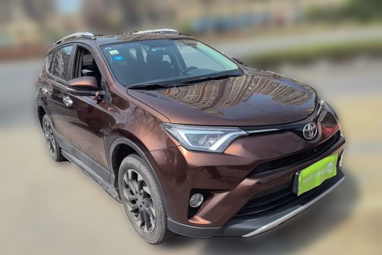 Used Toyota RAV4 2016 2.5L Automatic 4x4 Elite Edition Front Right 45 Deg