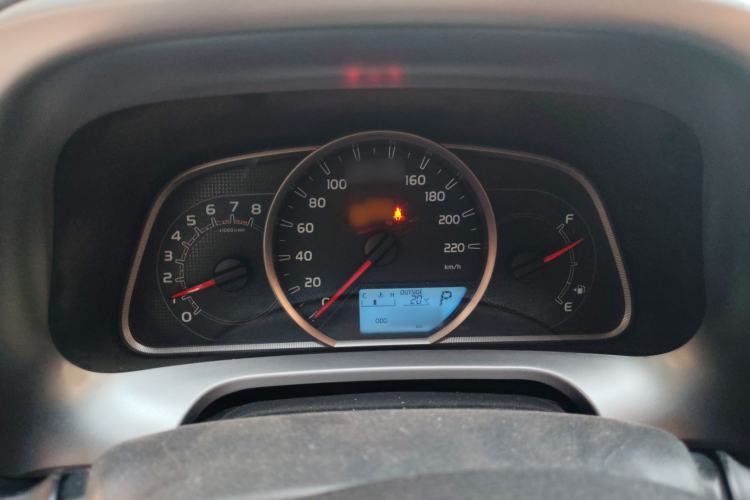 Used Toyota RAV4 2016 2.0L CVT Two-Wheel Drive Fashion Edition China V Standard Instrument Cluster