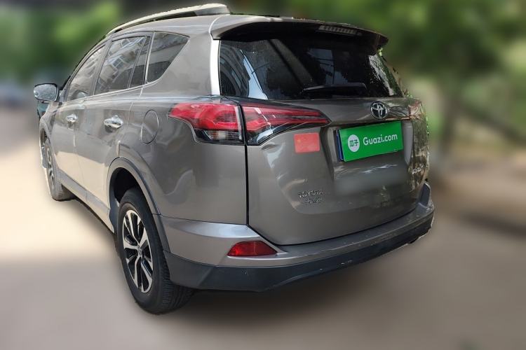 Used Toyota RAV4 2016 2.0L CVT Two-Wheel Drive Fashion Edition China V Standard Rear Left 45 Deg