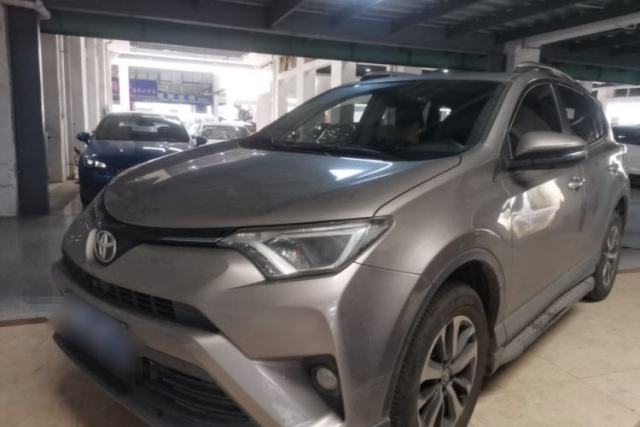 Used Toyota RAV4 2016 2.0L CVT Two-Wheel Drive Fashion Edition China V Standard