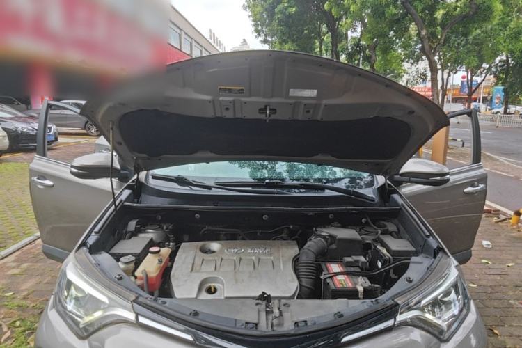 Used Toyota RAV4 2016 2.0L CVT Two-Wheel Drive Smart Edition China V Standard Engine Bay