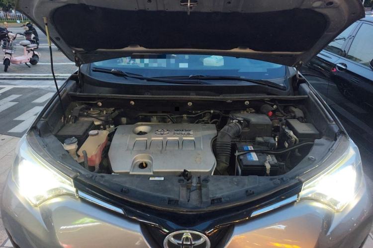Used Toyota RAV4 2016 2.0L CVT Two-Wheel Drive Smart Edition China V Standard Engine Bay