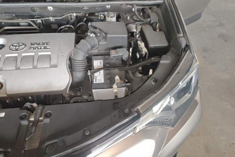 Used Toyota RAV4 2016 2.0L CVT Two-Wheel Drive Fashion Edition China V Standard Engine Bay Left