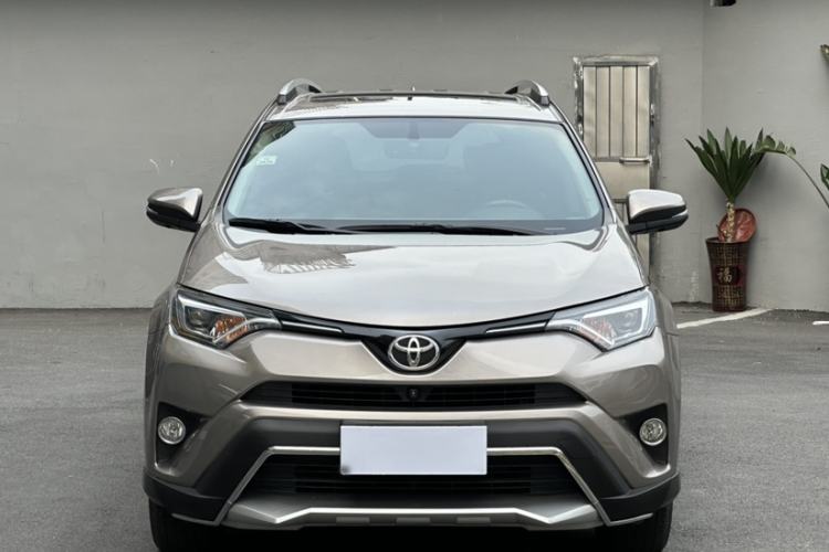 Used Toyota RAV4 2016 2.0L CVT Two-Wheel Drive Smart Edition China V Standard Exterior 2