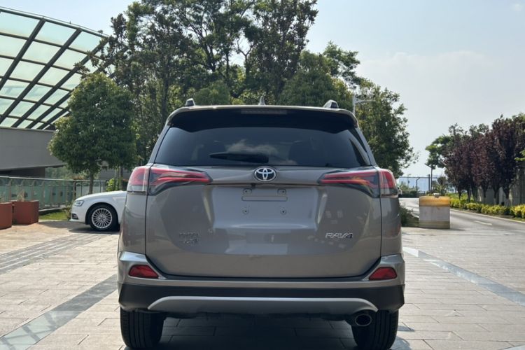 Used Toyota RAV4 2016 2.0L CVT Two-Wheel Drive Smart Edition China V Standard Exterior 5