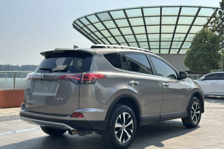 Used Toyota RAV4 2016 2.0L CVT Two-Wheel Drive Smart Edition China V Standard Exterior 6