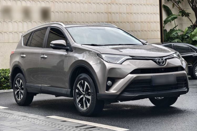 Used Toyota RAV4 2016 2.0L CVT Two-Wheel Drive Fashion Edition China V Standard Exterior 9