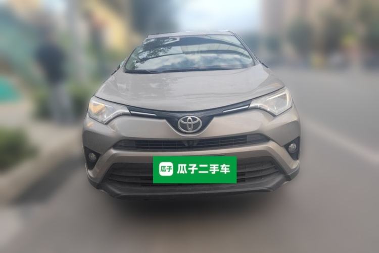 Used Toyota RAV4 2016 2.0L CVT Two-Wheel Drive Fashion Edition China V Standard Front