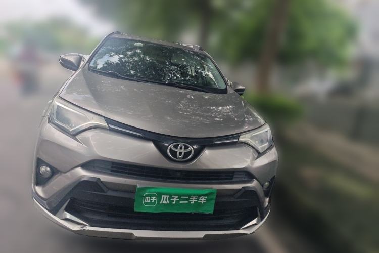 Used Toyota RAV4 2016 2.0L CVT Two-Wheel Drive Fashion Edition China V Standard Front